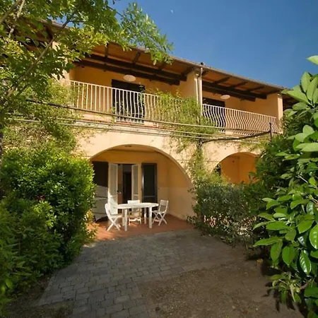 Nisportino Domus Hotel apartamentowy Nisporto